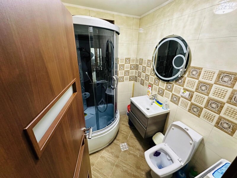 Margeanului, Antiaeriana, proprietar vand vila.