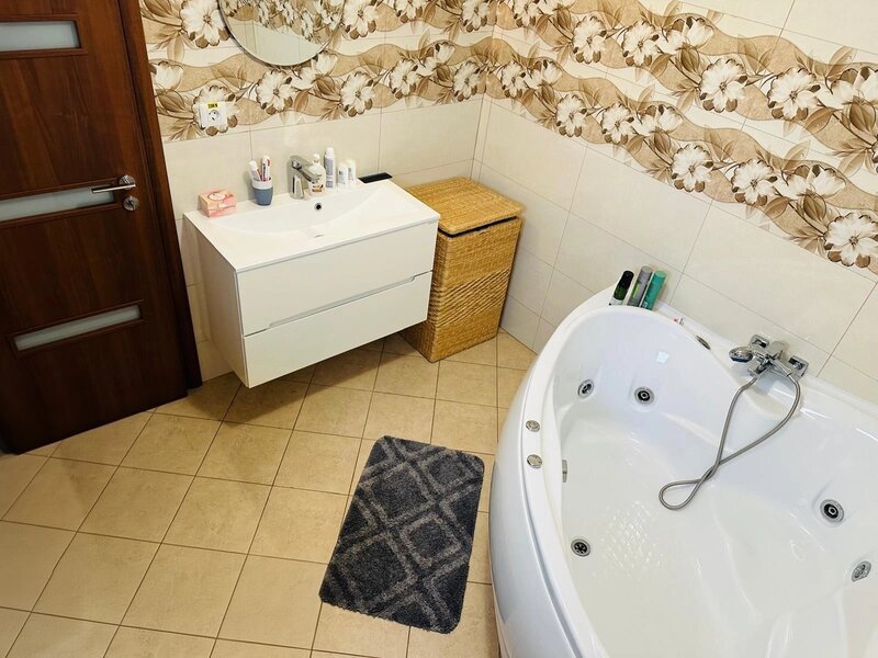 Margeanului, Antiaeriana, proprietar vand vila.